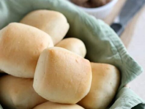 Copycat Texas Roadhouse Rolls - Like Mother Like Daughter