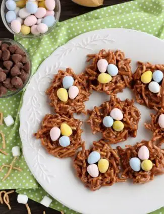 Peanut Butter Chocolate Nests are so quick to whip up, for a chewy, chocolatey, Easter treat!