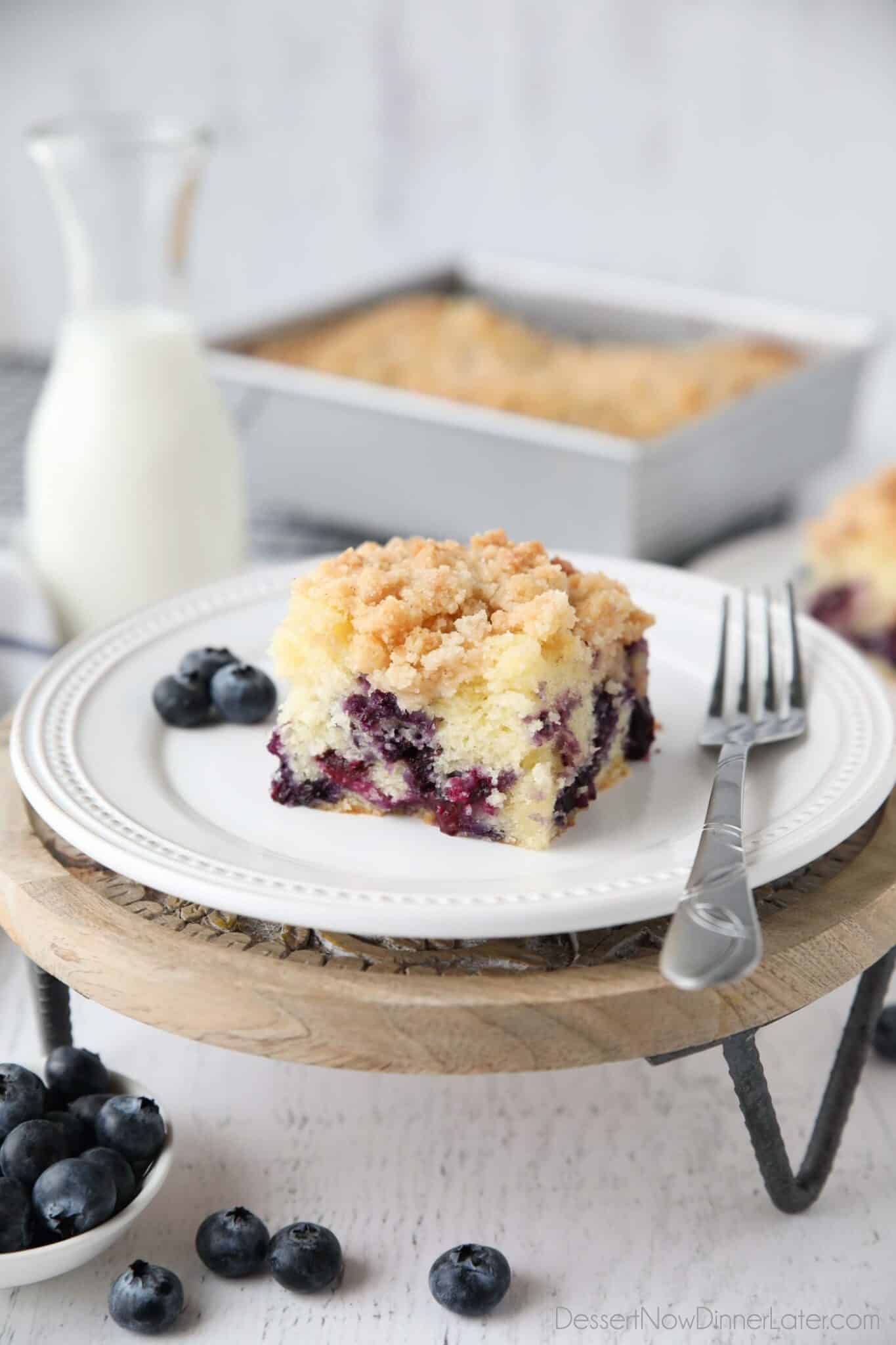 Blueberry Crumb Cake + Video 